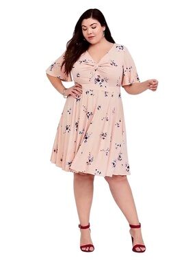 Torrid Blush Pink Floral  Skater Dress flutter sleeve torrid size 3